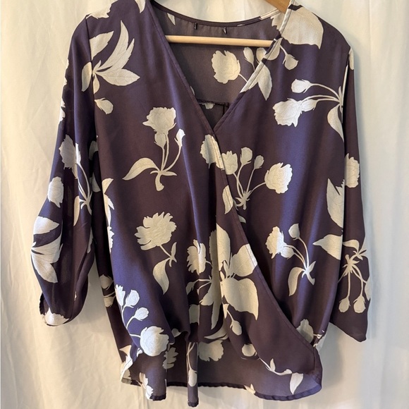 West Kei Floral V-Neck Blouse - Lavender and White - Picture 2 of 11